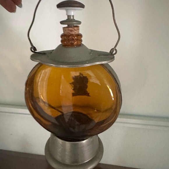 Vintage Liquor Nautical Sailor Amber Glass Brass Lantern Decanter Not Playing - Picture 3 of 8